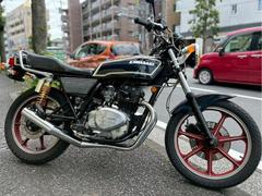 カワサキ　Ｚ２５０ＦＴ　ＭＫ−２カラー　集合管　アップハンドル　ＢＥＥＴアルフィンカバー