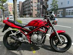 スズキ　Ｂａｎｄｉｔ２５０Ｖ　レッド　ＧＪ７７Ａ　社外サイレンサー　タックロールシート