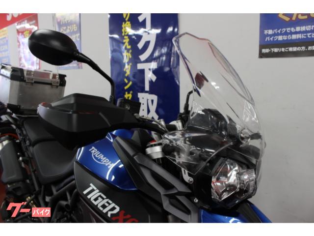 ＴＲＩＵＭＰＨ タイガー８００ＸＣｘ　２０１７年モデル　ロングスクリーン　エンジンガード　トップボックスの画像（神奈川県