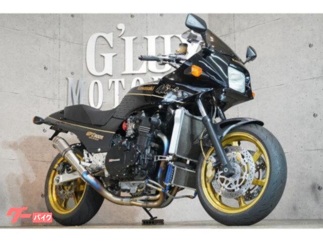 ＧＰＺ９００Ｒ　チタンマフラー　ＦＣＲ３７　バックステップ　ＰＶＭゴールドホイール　ブレンボ　オーリンズ　アルミスイングアーム