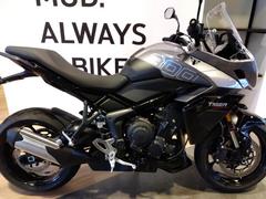ＴＲＩＵＭＰＨ　タイガースポーツ８００　純正タンクパッド　ＥＴＣ２．０装着済み