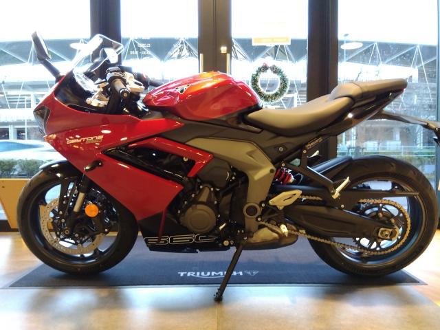 デイトナ660 トライアンフ認定中古車 ETC車載器装着済み カーニバルレッド／サファイアブラック