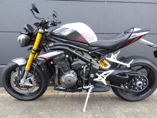 スピードトリプル1200RS ETC2．0車載器装着済み