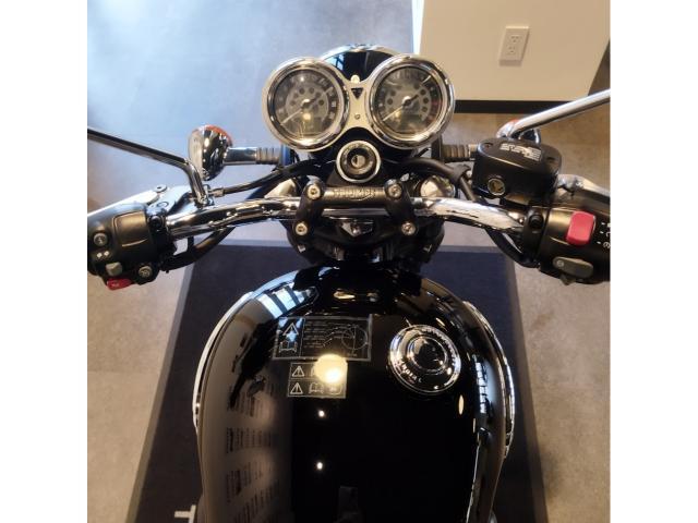 ボンネビルT120