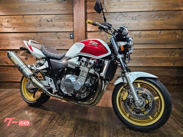 ＣＢ１３００Ｓｕｐｅｒ　Ｆｏｕｒ　モリワキフルエキ　タックロールシート　フェンダーレス