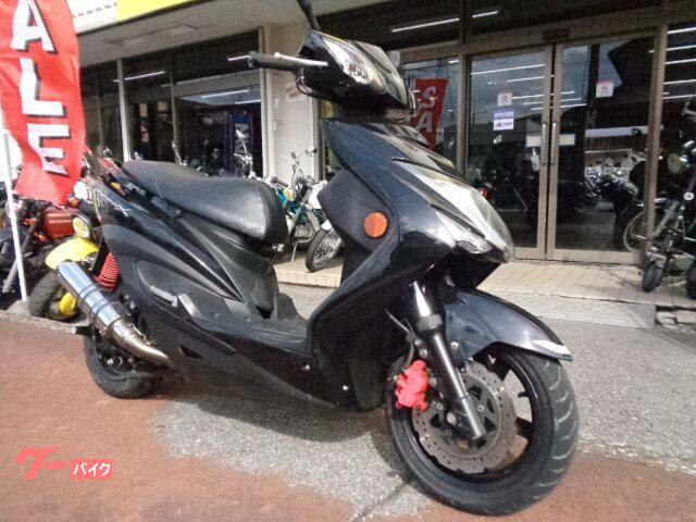 ヤマハ シグナスＸ ＳＲ ＳＥ４４Ｊ 後期モデル カスタムマフラー ブラック｜アットバイク｜新車・中古バイクなら【グーバイク】