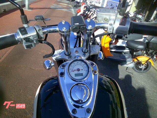 ホンダ シャドウ400 水冷4サイクルVツインエンジン ETC