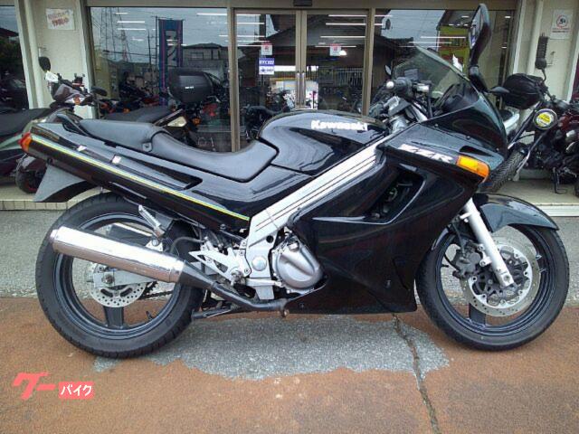 NO.5049　ＺＺＲ２５０　水冷４サイクル２気筒２５０ｃｃエンジン　ブラック　☆彡 カワサキ ZZ－R250 水冷4サイクル2気筒エンジン フルカウル