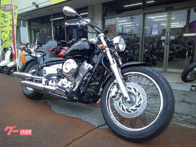 ドラッグスター４００　空冷Ｖツインエンジン　キャリア付きバックレスト　ブラック