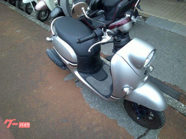 NO.5533　ビーノ（ＶＩＮＯ）　ＹＡ０２　水冷４サイクルエンジン　フューエルインジェクション　シガーソケット電源　シルバー　☆彡 ヤマハ ビーノ YA02 水冷4サイクルエンジン フューエル