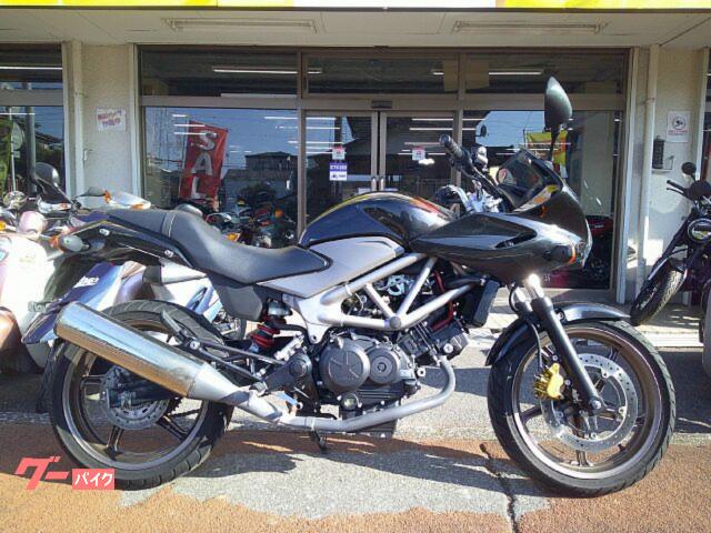 ホンダ VTR250F 水冷4サイクルVツインエンジン ブラック ホンダ VTR250F 水冷4サイクルVツインエンジン ブラック