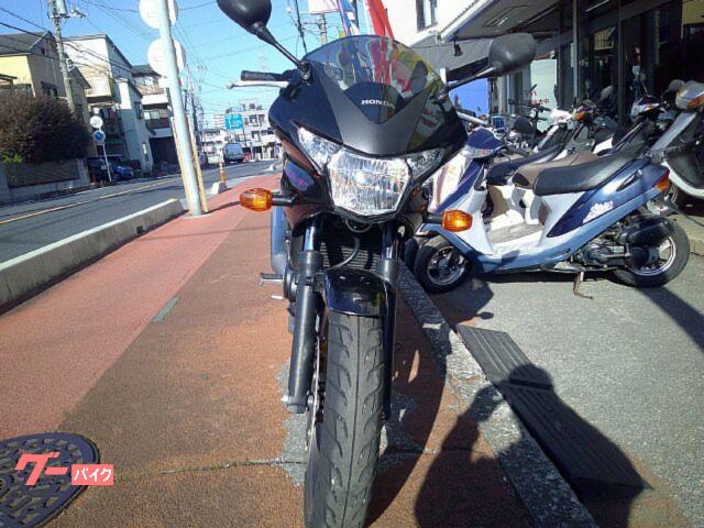 ホンダ VTR250F 水冷4サイクルVツインエンジン ブラック