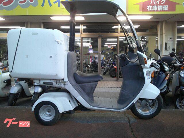 NO.4437　キャノピー ４サイクルエンジン　フューエルインジェクション車　三輪ビジネススクーター　屋根付き　ボックス付き　ホワイト　☆彡 ホンダ ジャイロキャノピー 4サイクルエンジン フューエル