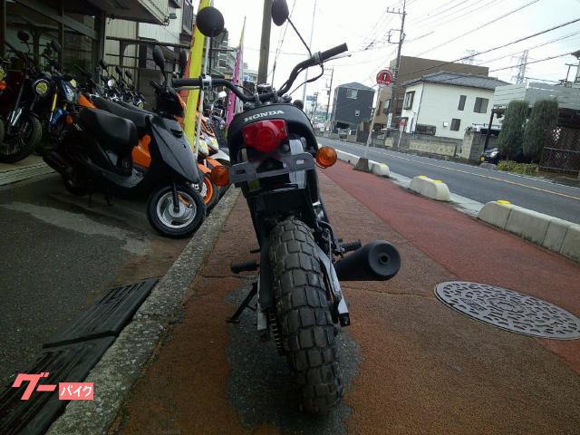 ホンダ Ape 4サイクルエンジン 5速ミッション ブラック｜アット