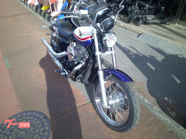 NO.5685　ＶＴ４００Ｓ　水冷４サイクルＶツインエンジン　　ＦＩ車　ＥＴＣ付き　トリコロールカラー　☆彡 VT400S/ホンダ 水冷Vツインエンジン FI車 ETC付き USB電源付き