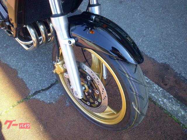 カワサキ BALIUS 水冷4サイクル4気筒エンジン ブラック