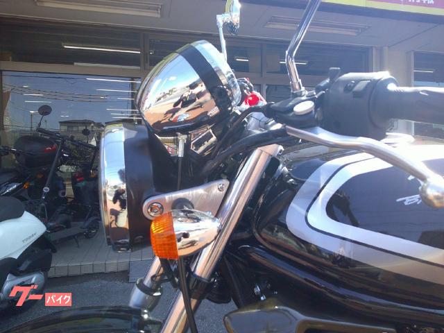 カワサキ BALIUS 水冷4サイクル4気筒エンジン ブラック