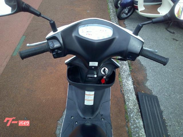 NO.5529　アドレスＶ５０　４サイクルエンジン　フューエルインジェクション車　ホワイト　☆彡 スズキ アドレスV50 4サイクルエンジン フューエル