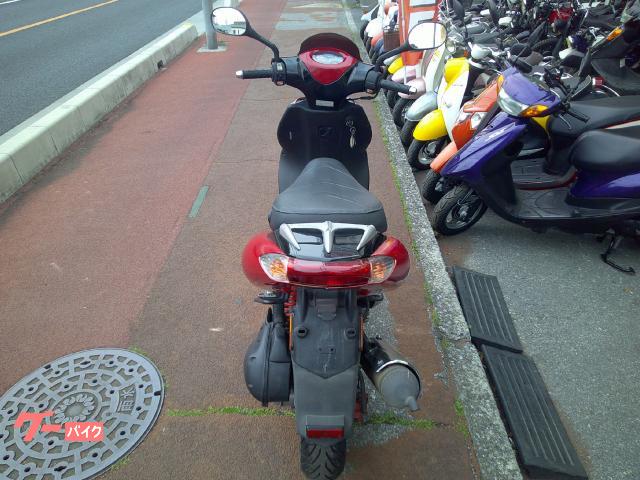 NO.5213 ＫＹＭＣＯ　スーパー９Ｓ　水冷２サイクルエンジン　前後ディスクブレーキ　１２インチタイヤ　ホワイト KYMCO スーパー9S 水冷2サイクルエンジン 前後ディスク