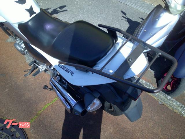 スズキ GSR250 水冷4サイクル2気筒OHCエンジン フューエル スズキ GSR250 水冷4サイクル2気筒OHCエンジン フューエル