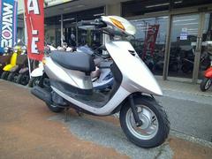 ヤマハ　ＪＯＧ　水冷４サイクルエンジン　フューエルインジェクション　シルバー