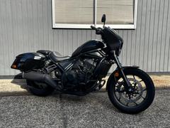 ホンダ　レブル１１００Ｔ　ＤＣＴ　ＥＴＣ２．０　エンジンガード　グリップヒーター　ＵＳＢ　サイドパニア