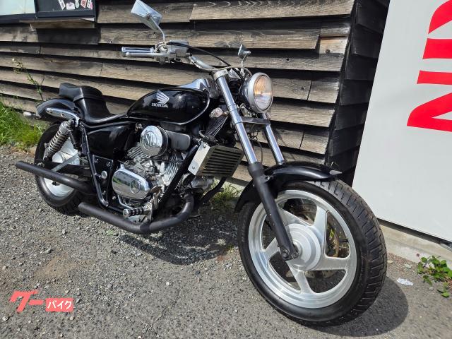 ホンダ V－TWIN MAGNA ブラックカスタム車両｜スター
