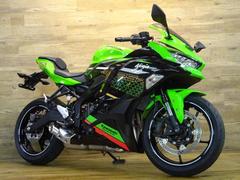 カワサキ　Ｎｉｎｊａ　ＺＸ−２５Ｒ　ＡＢＳ