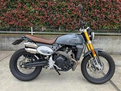 ＦＡＮＴＩＣ　キャバレロ　スクランブラー５００ｄｅｌｕｘｅ