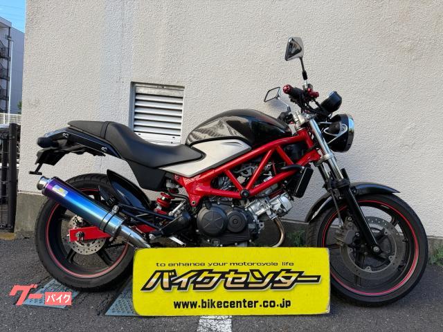 ＶＴＲ２５０　２０１１年モデル　インジェクション　ｒｅａｌｉｚｅマフラー　グリップヒーター　フェンダーレス