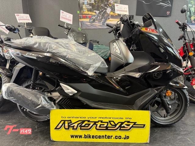 ＰＣＸ　国内現行モデル　パールマゼラニックブラック