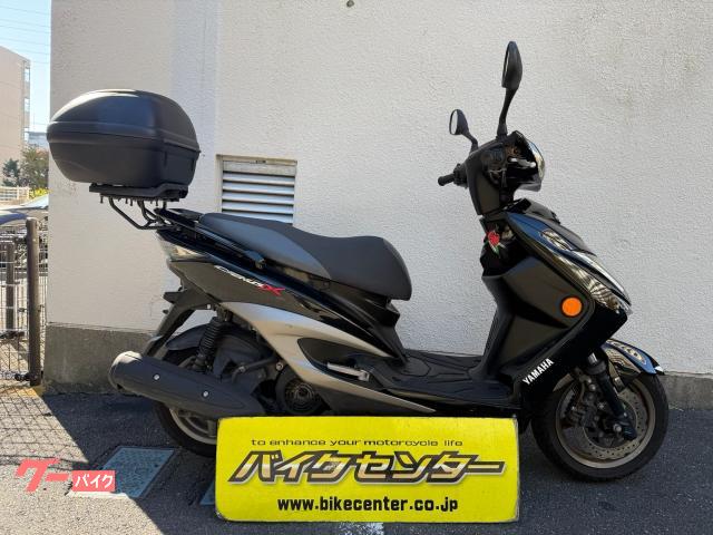 シグナスＸ　ＳＲ　インジェクション　２０１３年モデル　ノーマルマフラー　ＧＩＶＩリアボックス