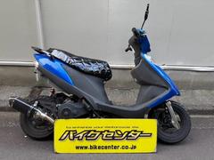 スズキ　アドレスＶ１２５　２００９年モデル　インジェクション　社外マフラー　けつあげ　メッキパーツ　エナメルシート