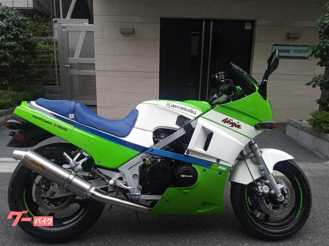 ＧＰＺ６００Ｒ　バックステップ　マフラー社外　車検２年付き