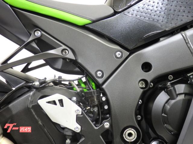 カワサキ Ninja ZX－10R SE アクラポビッチ
