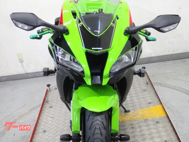 カワサキ Ninja ZX－10R スクリーン フェンダーレス