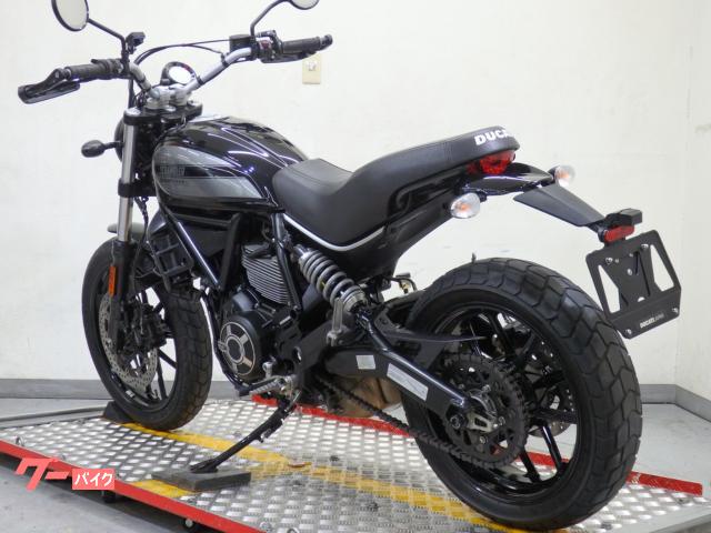 DUCATI スクランブラーSIXTY2 ETC USB 73246