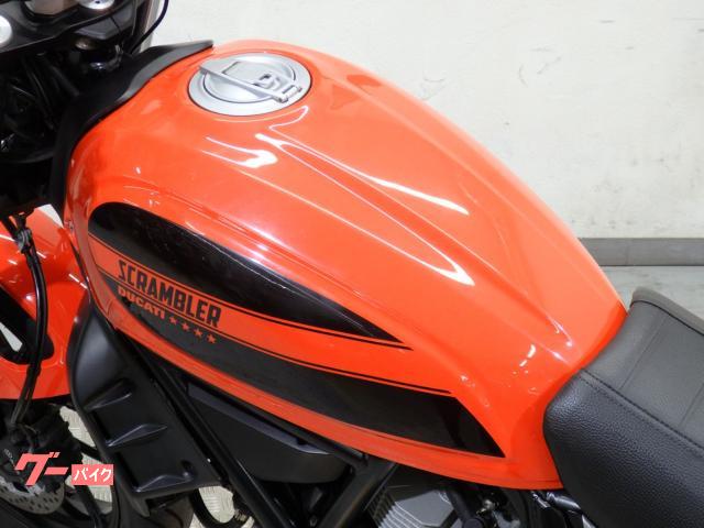 DUCATI スクランブラーSIXTY2 Lowハンドル USB