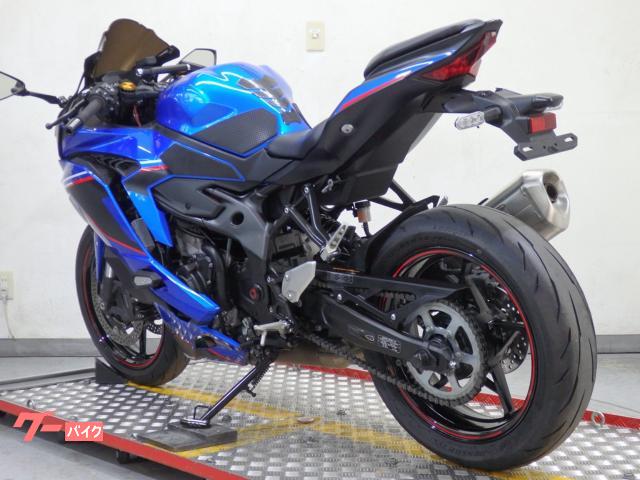 カワサキ Ninja ZX－4R SE スクリーン スライダー