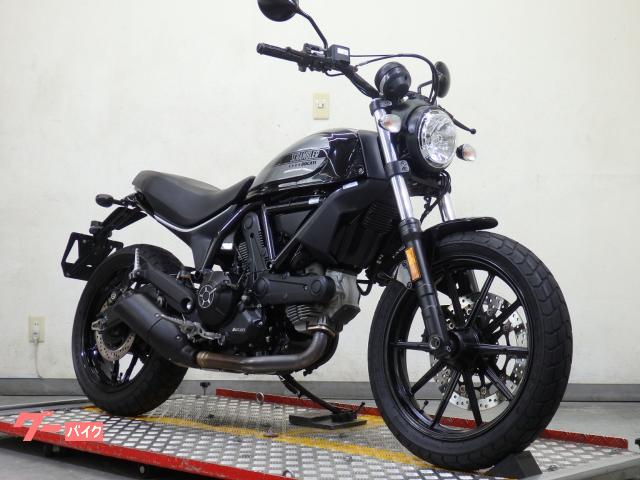 スクランブラー SIXTY2 純正 タンク ブラック 美品 スクランブラー