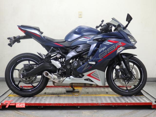 Ｎｉｎｊａ　ＺＸ−２５Ｒ　ＳＥ　２０２２年モデル　ＥＴＣ　クイックシフター　エンジンスライダー　８０３１９