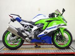 カワサキ　Ｎｉｎｊａ　ＺＸ−４ＲＲ　４０ｔｈ　Ａｎｎｉｖｅｒｓａｒｙ　Ｅｄｉｔｉｏｎ　リアフェンダーレス　７５９５１