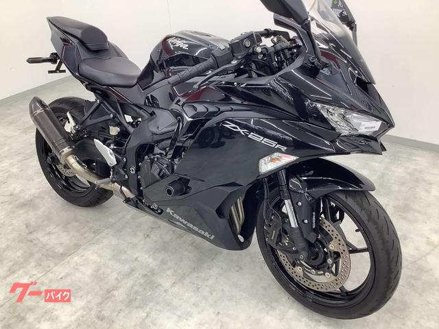 カワサキ Ninja ZX－25R 2022年モデル アクラポマフラー