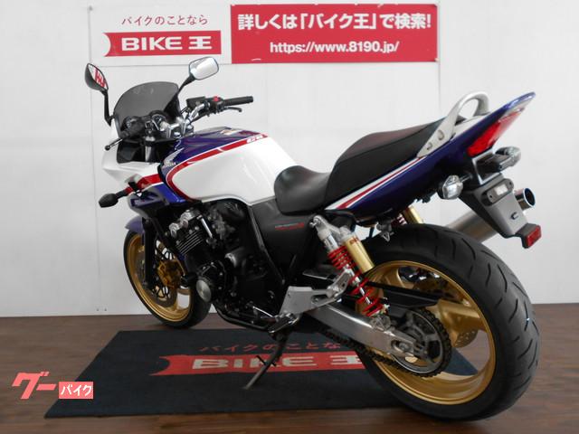 外装のトリコロールにゴールドホイールがマッチしてます! 外装のトリコロールにゴールドホイールがマッチしてます!