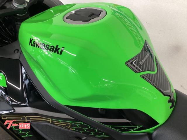 カワサキ Ninja ZX－25R SE コラボアクラフルエキ