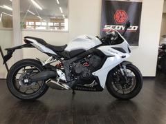 ホンダ　ＣＢＲ６５０Ｒ　クイックシフター　スライダー　グリップヒーター他アクセサリー多数装着
