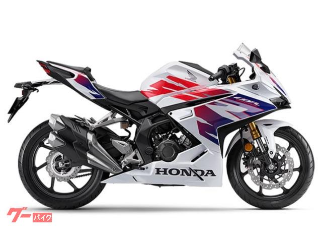 ＣＢＲ２５０ＲＲ　２０２５年モデル　パールグレアホワイト　アシスト＆スリッパークラッチ