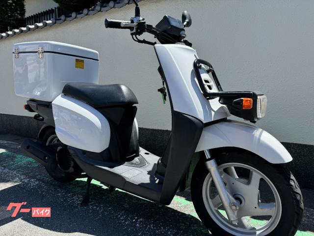 駆動系グリスアップＶベルト新品　エアクリーナー新品　プラグ交換　電圧測定異常なし　リアボックス付　純正キー２本