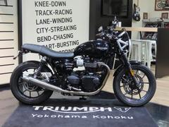 ＴＲＩＵＭＰＨ　ストリートツイン　２０１７　ファントムブラック