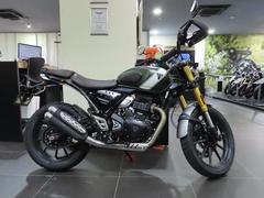 ＴＲＩＵＭＰＨ　スクランブラー４００Ｘ